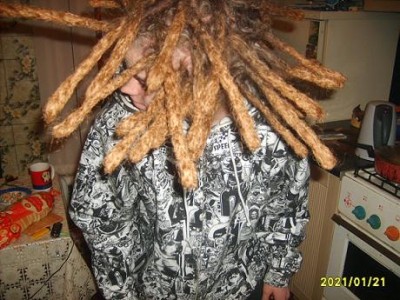 Danila_headtwist2.jpg